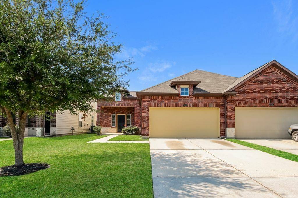 Townhouse for rent at 12227 Ghita Lane, Houston, TX 77044