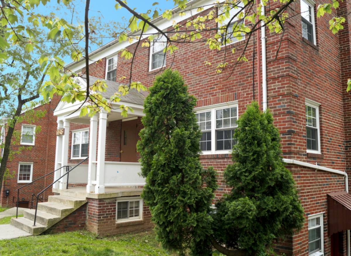 Apartment for rent at 6808-6816 Redtop Rd, Takoma Park, MD 20912
