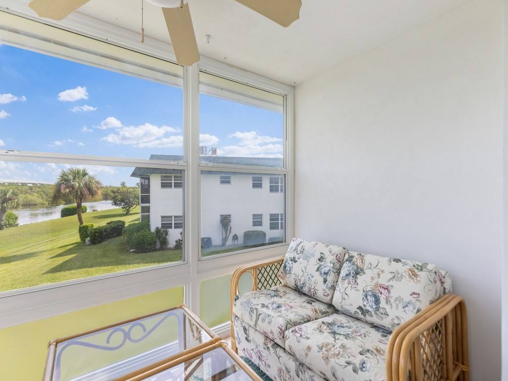Apartment for rent at 2800 Indian River Blvd #280010M, Vero Beach, FL 32960