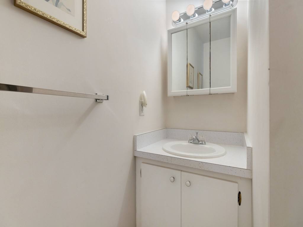 Apartment for rent at 2800 Indian River Blvd #280010M, Vero Beach, FL 32960