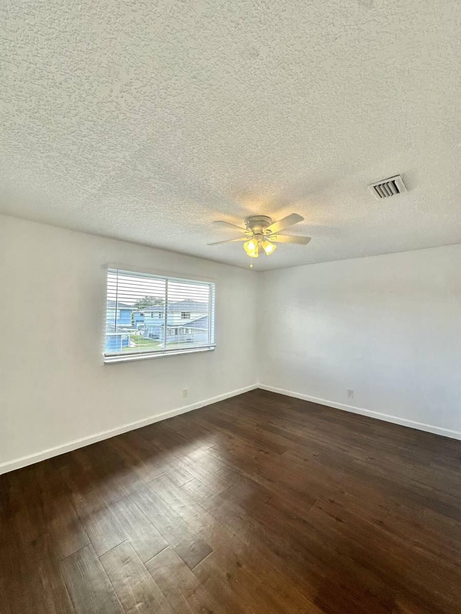 Townhouse for rent at 108 E Tiffany Dr #108-2, West Palm Beach, FL 33407