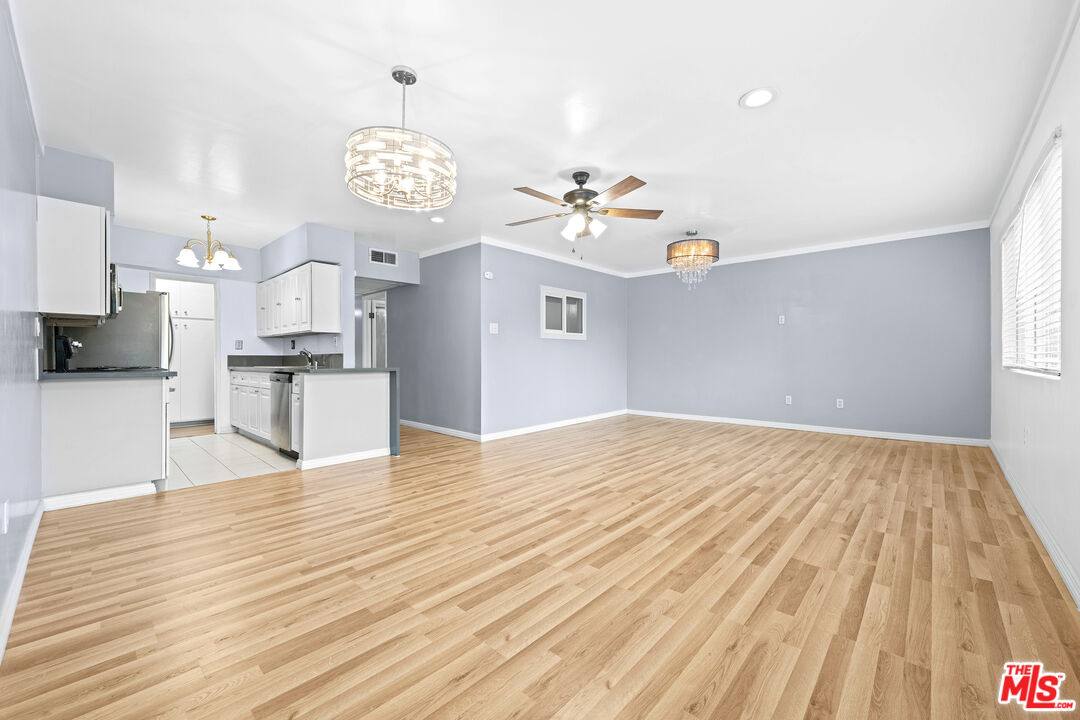 Condo for rent at 12801 Moorpark St #308, Studio City, CA 91604