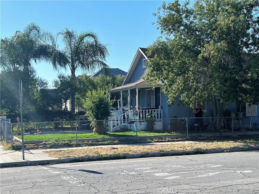 Apartment for rent at 291 E C St #291A, Colton, CA 92324