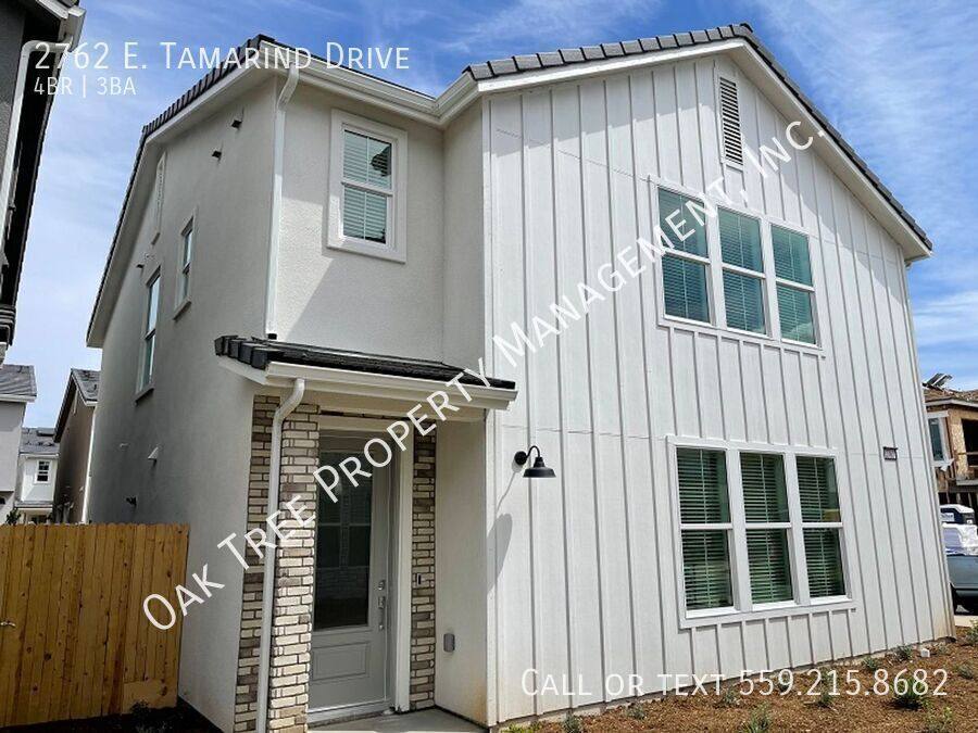 House for rent at 2762 E Tamarind Dr, Fresno, CA 93730