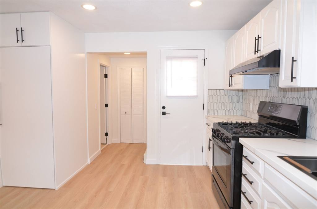 Apartment for rent at 88 Cleveland Ave #88-2, Everett, MA 02149
