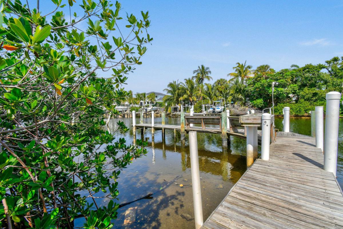 Apartment for rent at 324 Southwind Dr #15, North Palm Beach, FL 33408