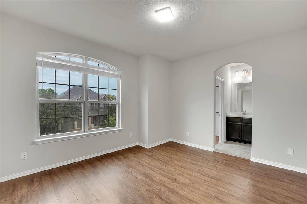 Apartment for rent at 1549 Sonnet Dr, Forney, TX 75126