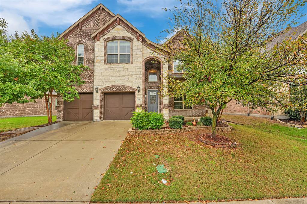 Apartment for rent at 1549 Sonnet Dr, Forney, TX 75126