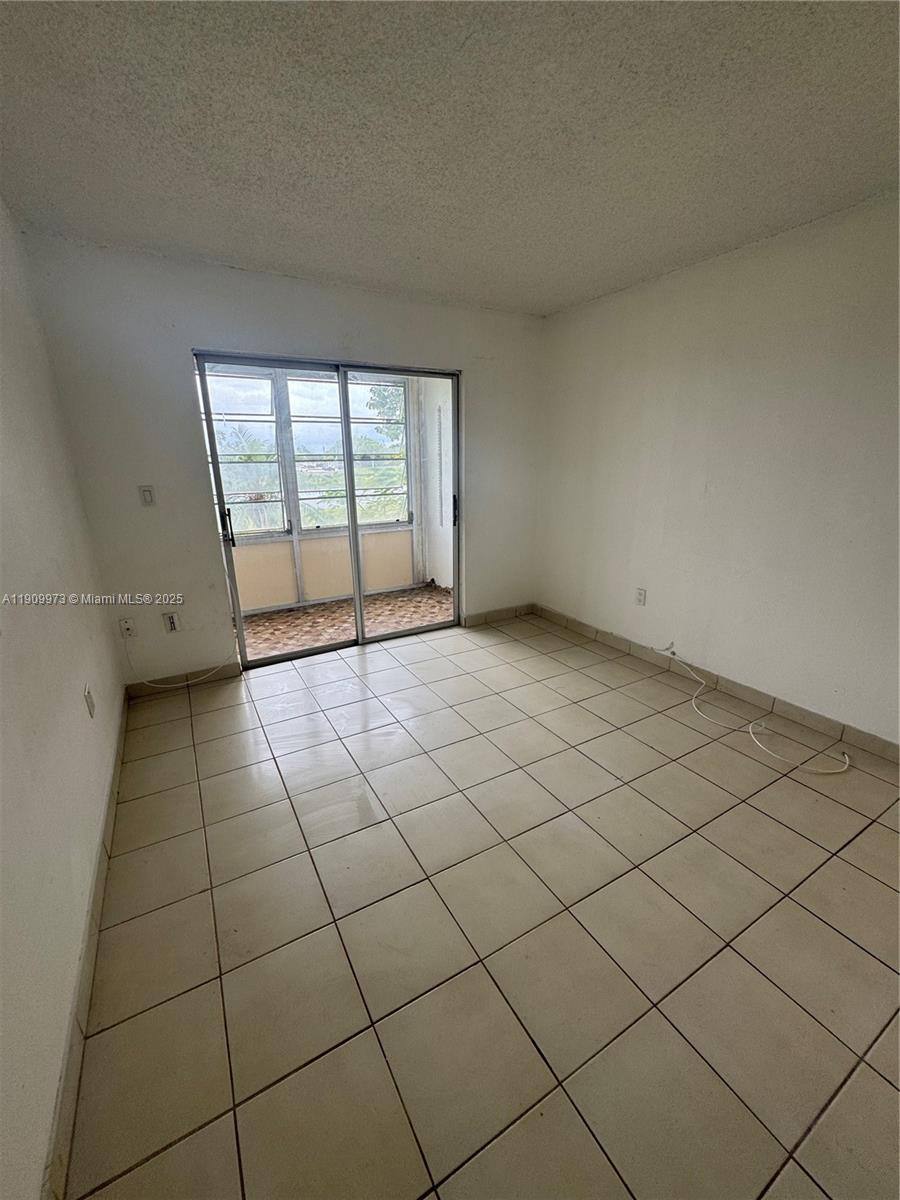 Apartment for rent at 20120 NE 2nd Ave #20120W27, Miami, FL 33179