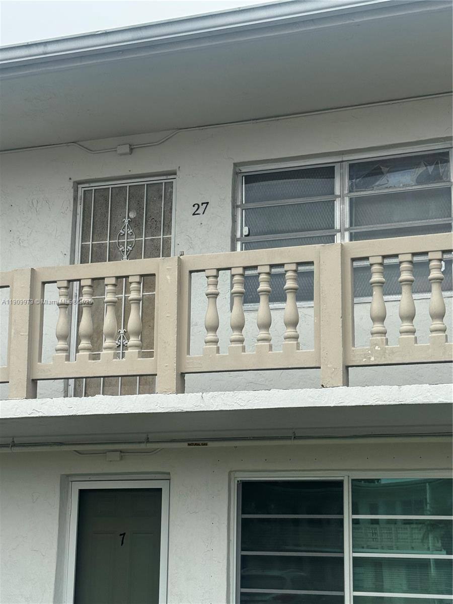 Apartment for rent at 20120 NE 2nd Ave #20120W27, Miami, FL 33179