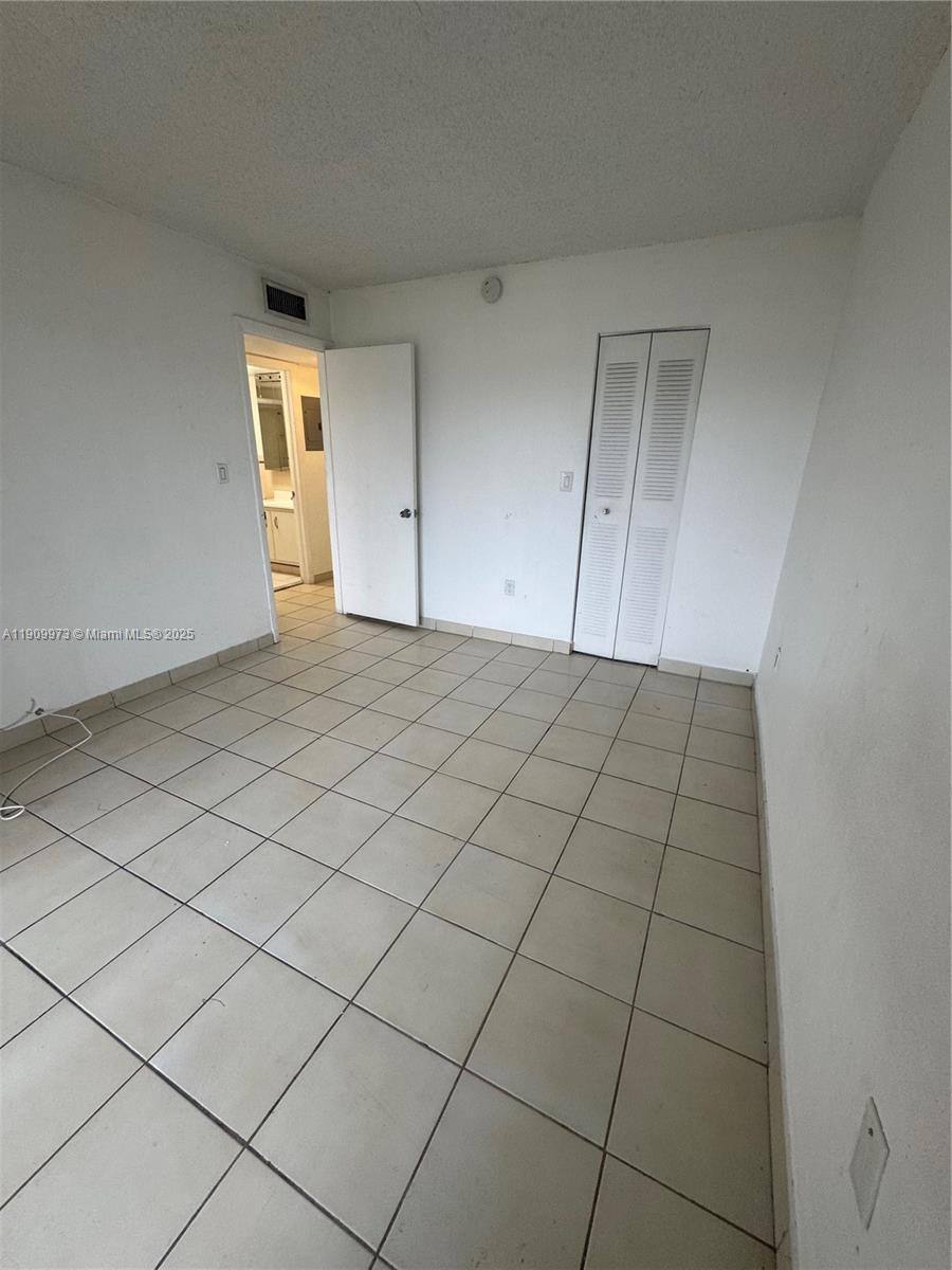 Apartment for rent at 20120 NE 2nd Ave #20120W27, Miami, FL 33179