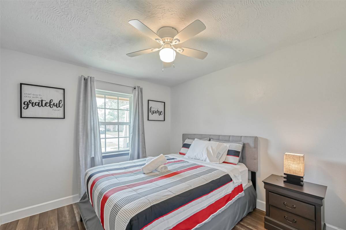 Apartment for rent at 11618 Corona Lane, Houston, TX 77072
