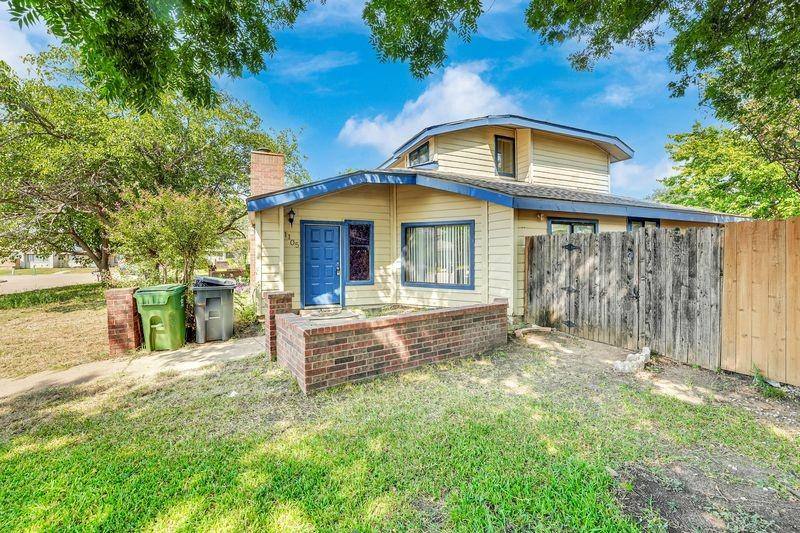 Apartment for rent at 1105 Cloudcrest Court, Arlington, TX 76017