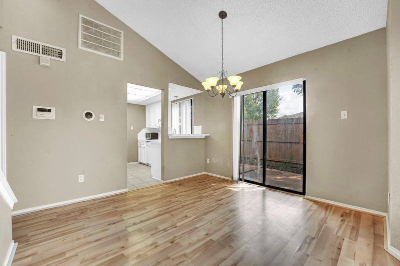 Apartment for rent at 1105 Cloudcrest Court, Arlington, TX 76017