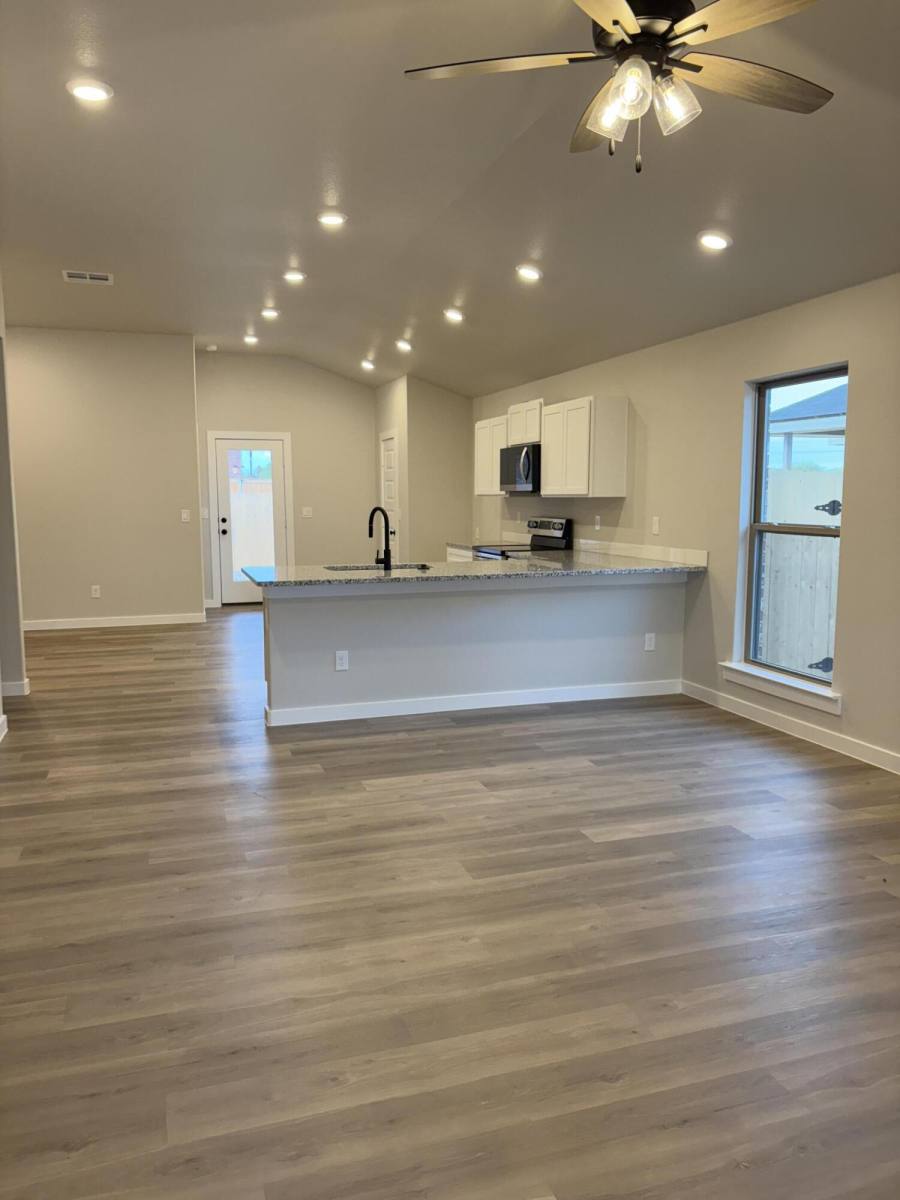 Apartment for rent at 7222 35th St, Lubbock, TX 79407