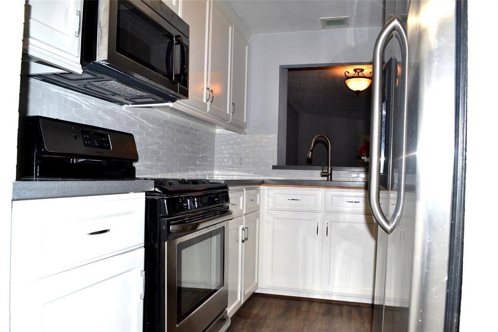 Apartment for rent at 2810 Grants Lake Blvd #1204, Sugar Land, TX 77479