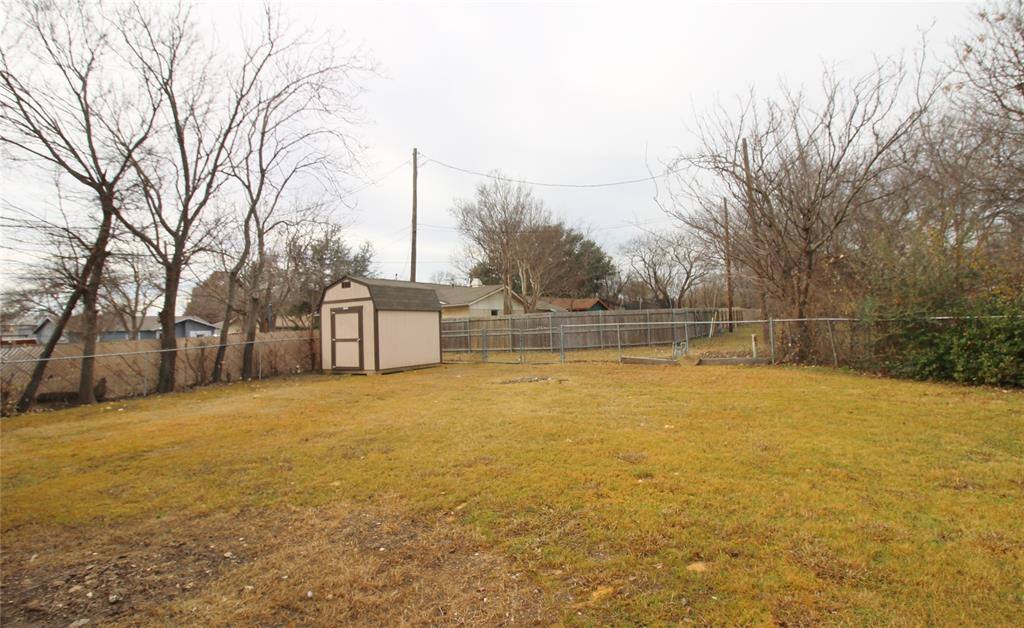 Apartment for rent at 1019 S Alexander Ave, Duncanville, TX 75137