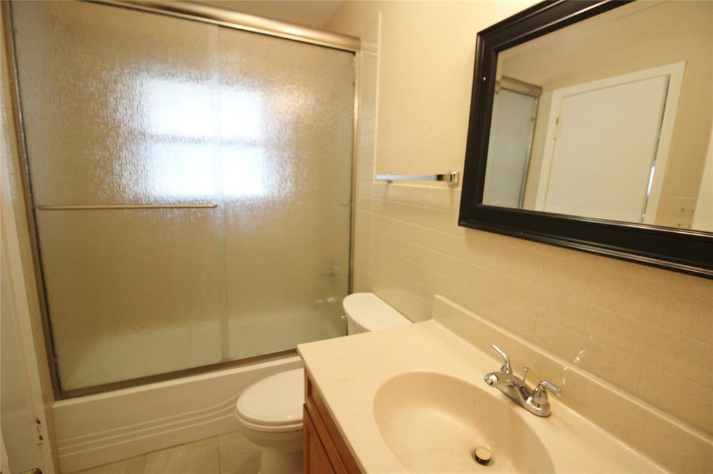 Apartment for rent at 1019 S Alexander Ave, Duncanville, TX 75137