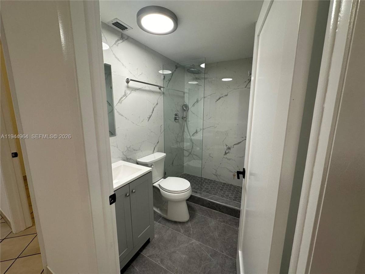 Apartment for rent at 5866 SW 60th St, Miami, FL 33143