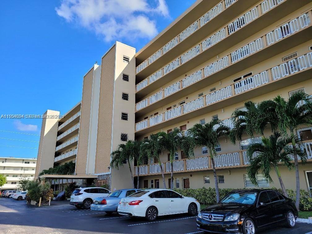 Apartment for rent at 319 NE 14th Ave #607, Hallandale, FL 33009