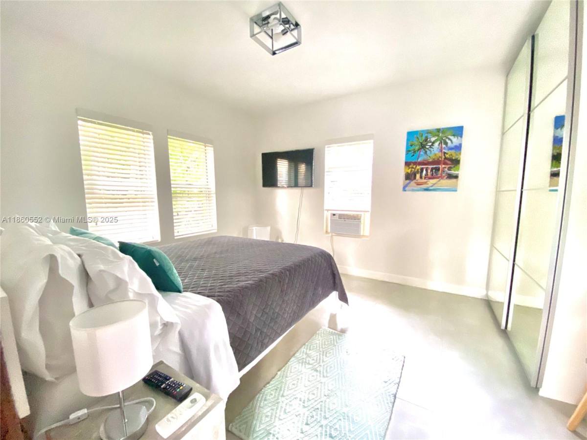 Apartment for rent at 118 NE 46th St #118C, Miami, FL 33137
