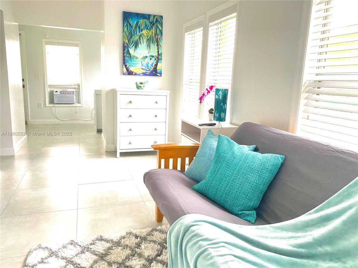 Apartment for rent at 118 NE 46th St #118C, Miami, FL 33137
