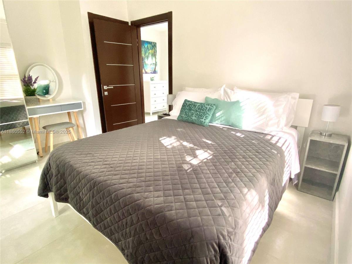 Apartment for rent at 118 NE 46th St #118C, Miami, FL 33137