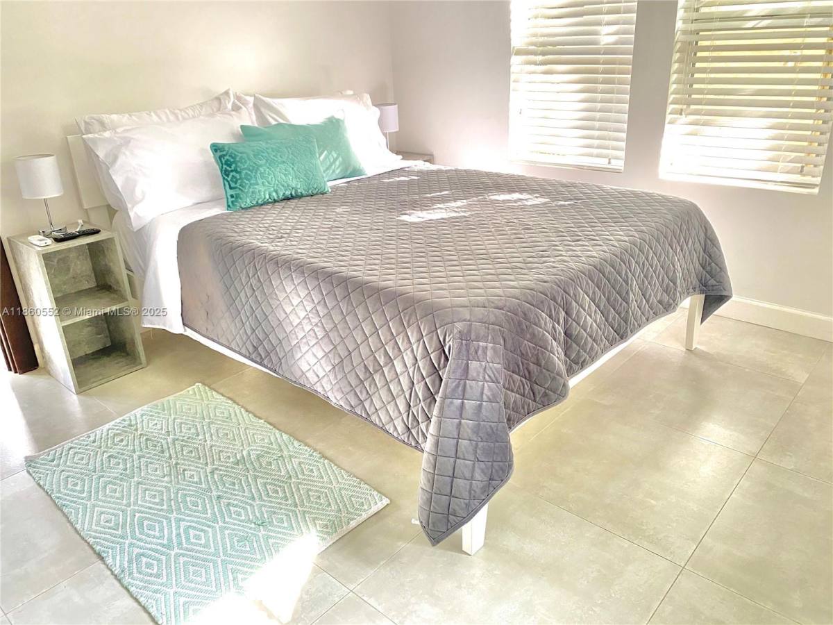 Apartment for rent at 118 NE 46th St #118C, Miami, FL 33137