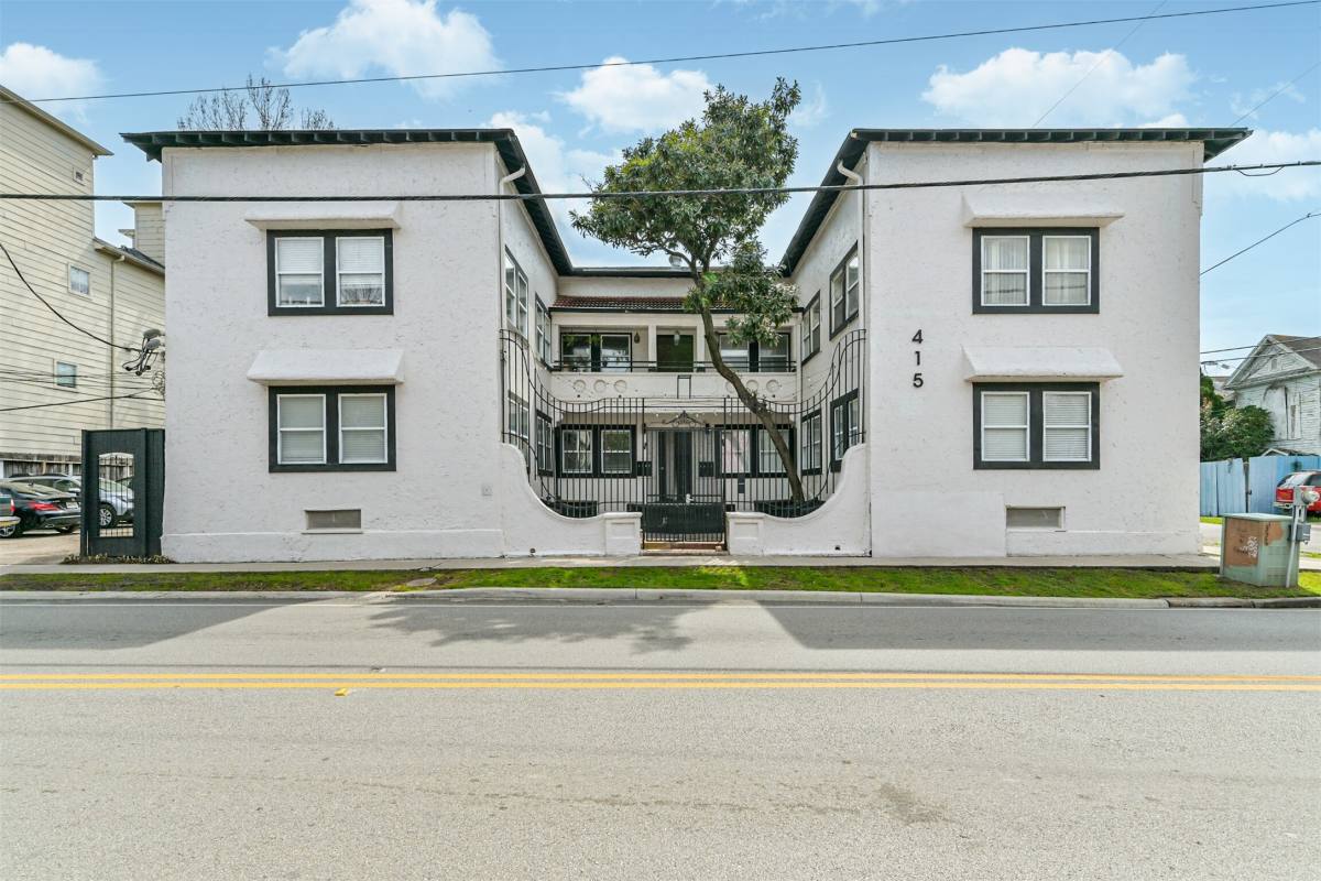 Apartment for rent at 415 Fairview St #415-3, Houston, TX 77006
