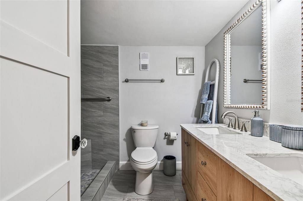 Condo for rent at 8 Glencoe Place #8-107, Dunedin, FL 34698