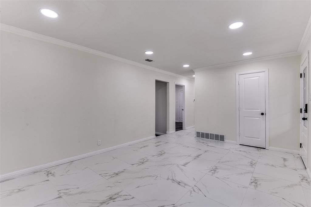 Apartment for rent at 258 Somerset Terrace #258, Bedford, TX 76022