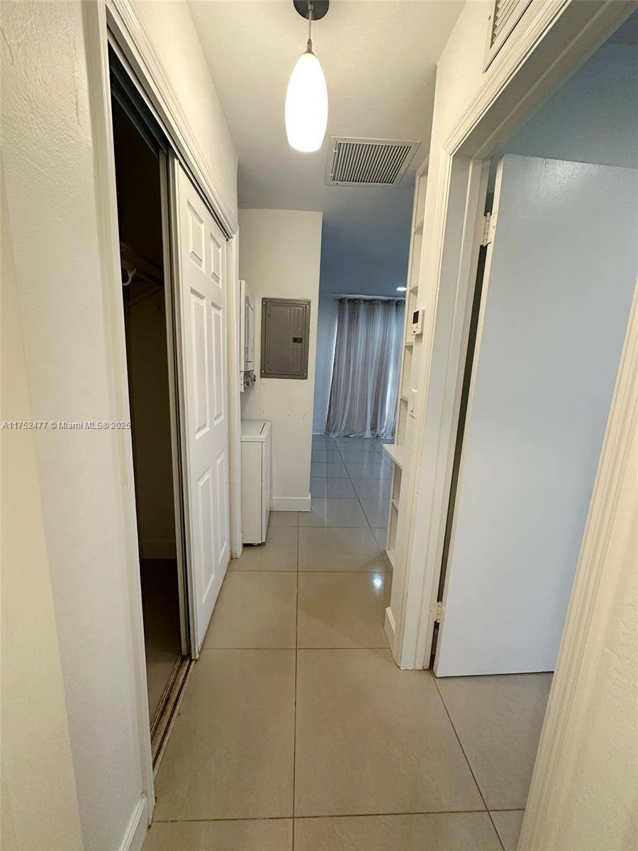Apartment for rent at 317 Hendricks Isle #317-1, Fort Lauderdale, FL 33301