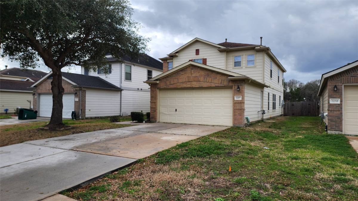 Apartment for rent at 22207 Greengate Dr, Spring, TX 77389