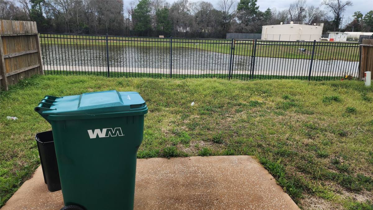 Apartment for rent at 22207 Greengate Dr, Spring, TX 77389