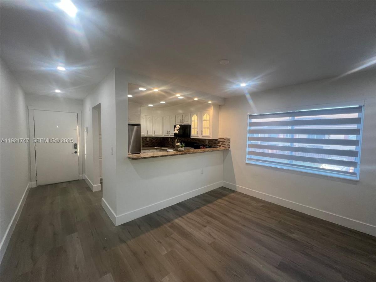 Apartment for rent at 11227 SW 88th St #11227205D, Miami, FL 33176