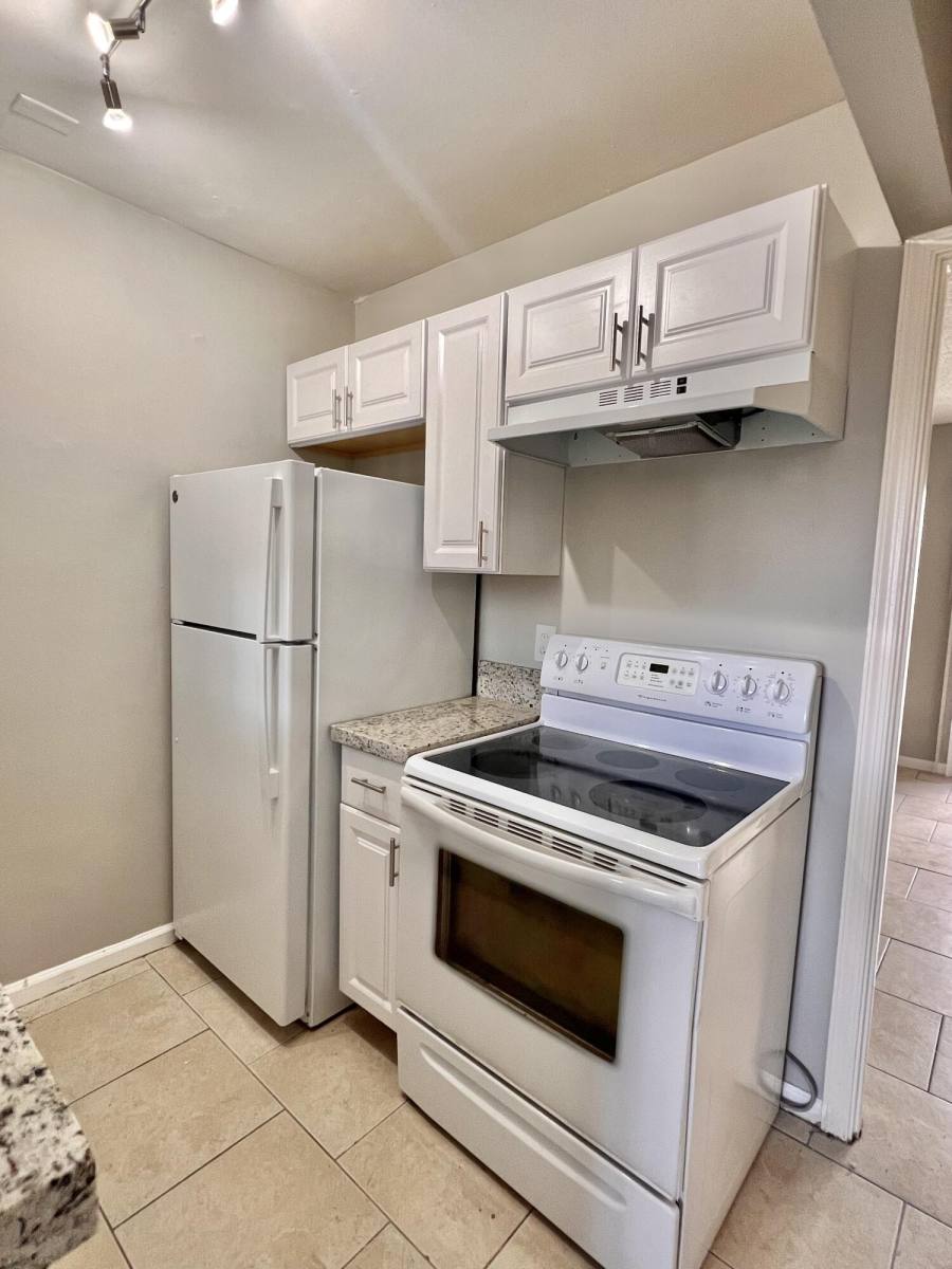Condo for rent at 1500 N Congress Ave #1500A202, West Palm Beach, FL 33401