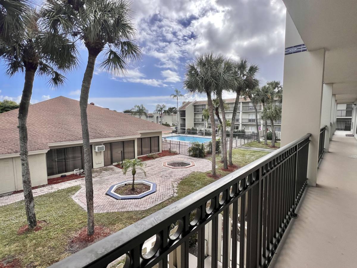 Condo for rent at 1500 N Congress Ave #1500A202, West Palm Beach, FL 33401