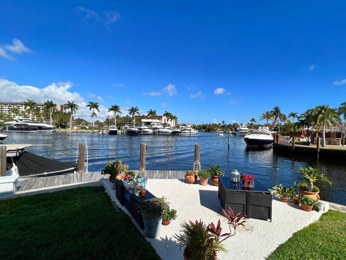 Apartment for rent at 811 SE 22nd Ave #12, Pompano Beach, FL 33062