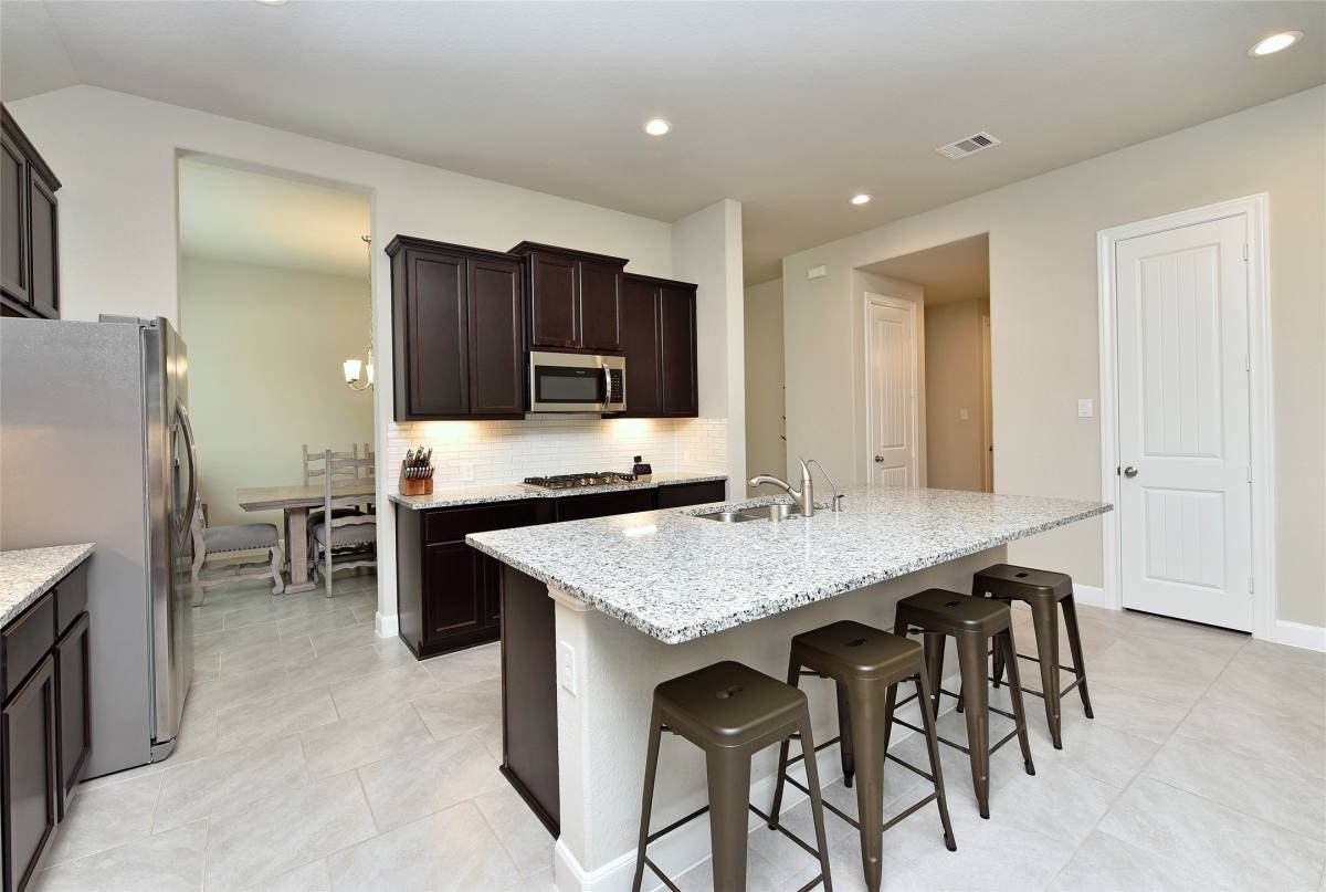 Apartment for rent at 5835 Euclid Loop, Richmond, TX 77469