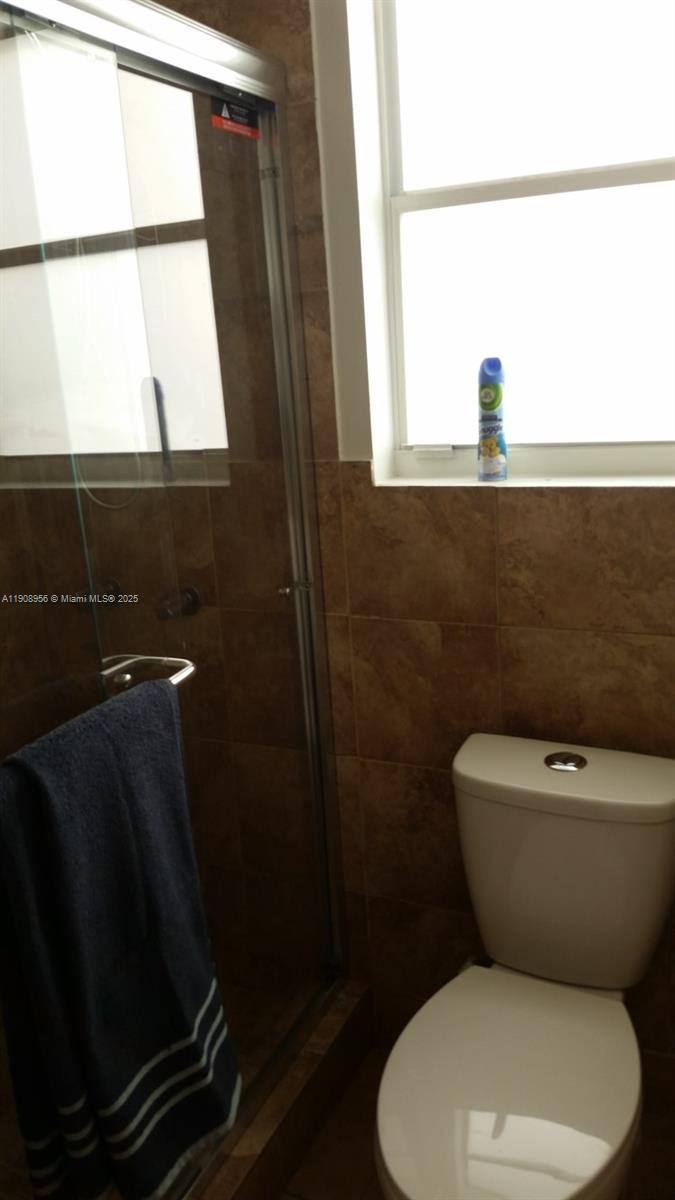 Apartment for rent at 1719 Lincoln St #2, Hollywood, FL 33020