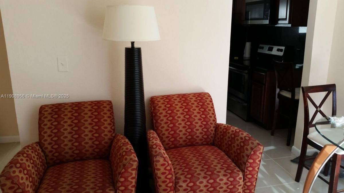 Apartment for rent at 1719 Lincoln St #2, Hollywood, FL 33020