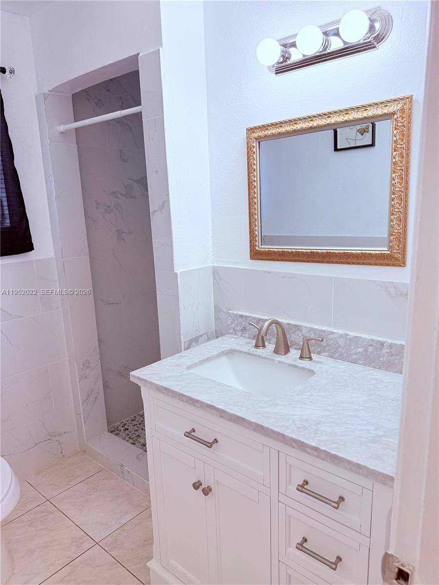 Apartment for rent at 824 SW 12th Court #826, Fort Lauderdale, FL 33315