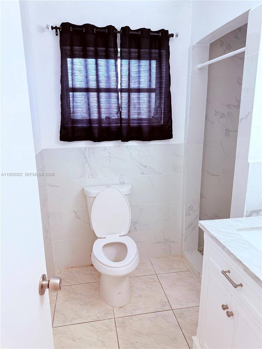 Apartment for rent at 824 SW 12th Court #826, Fort Lauderdale, FL 33315