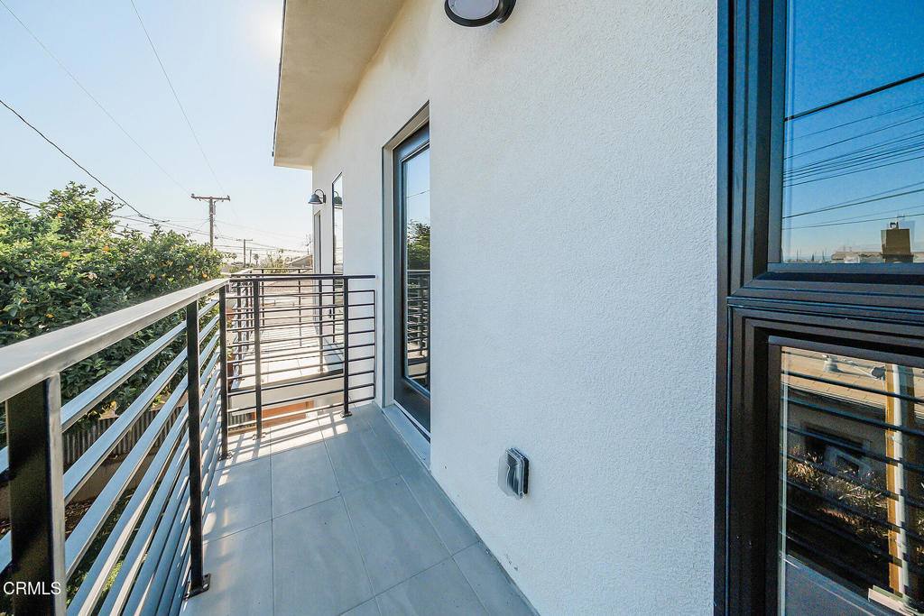Townhouse for rent at 668 Keenan Ave #668D, Los Angeles, CA 90022