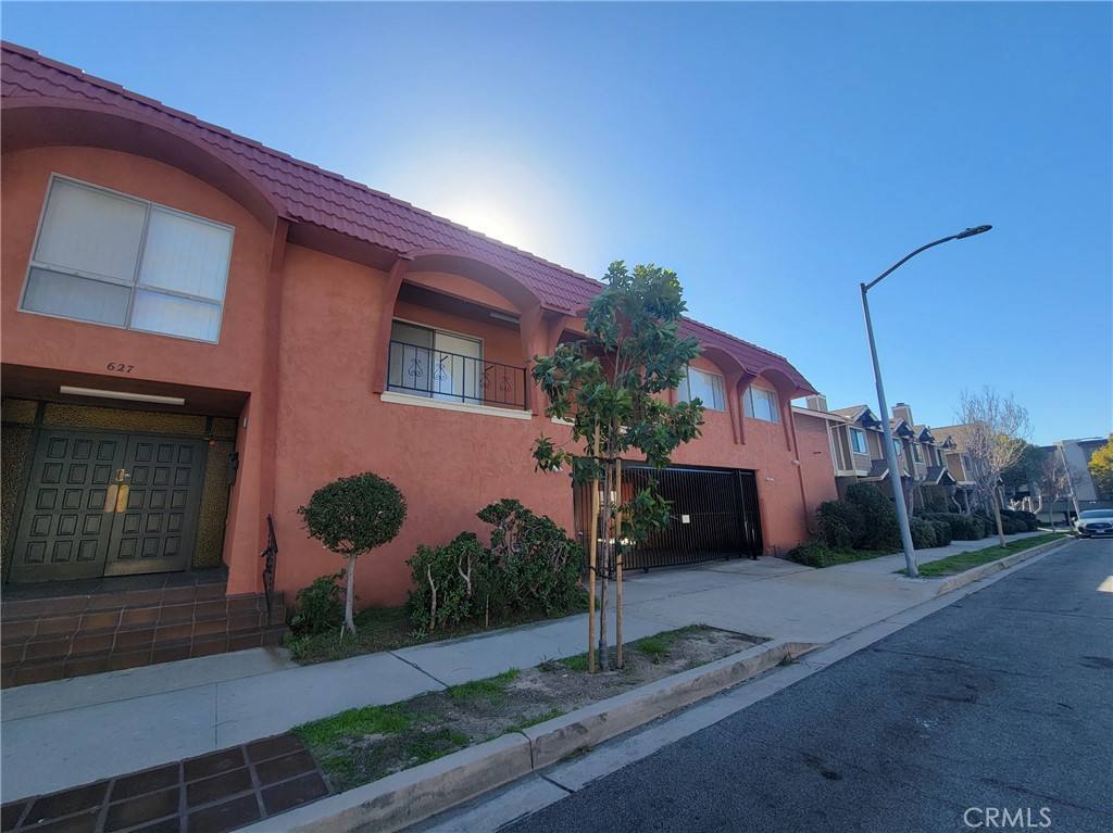 Apartment for rent at 627 Geneva St #627-2, Glendale, CA 91206