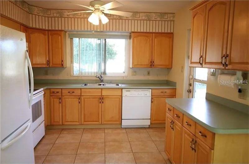 Apartment for rent at 264 Glen Oak Rd #264, Venice, FL 34293
