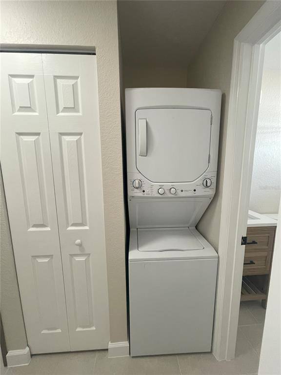 Apartment for rent at 1757 Hillview St #5, Sarasota, FL 34239