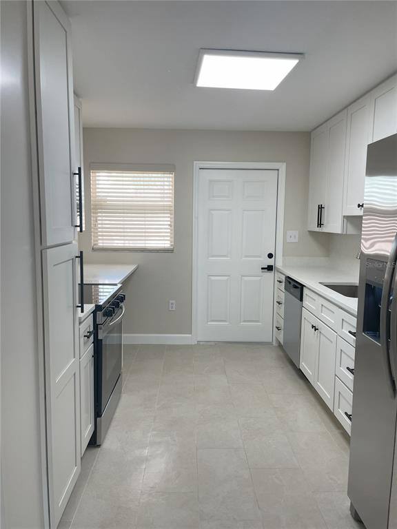 Apartment for rent at 1757 Hillview St #5, Sarasota, FL 34239