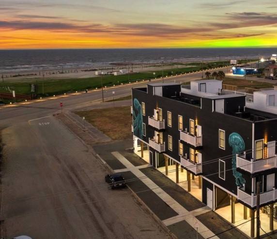 Apartment for rent at 803 Ave K #803C, Galveston, TX 77550