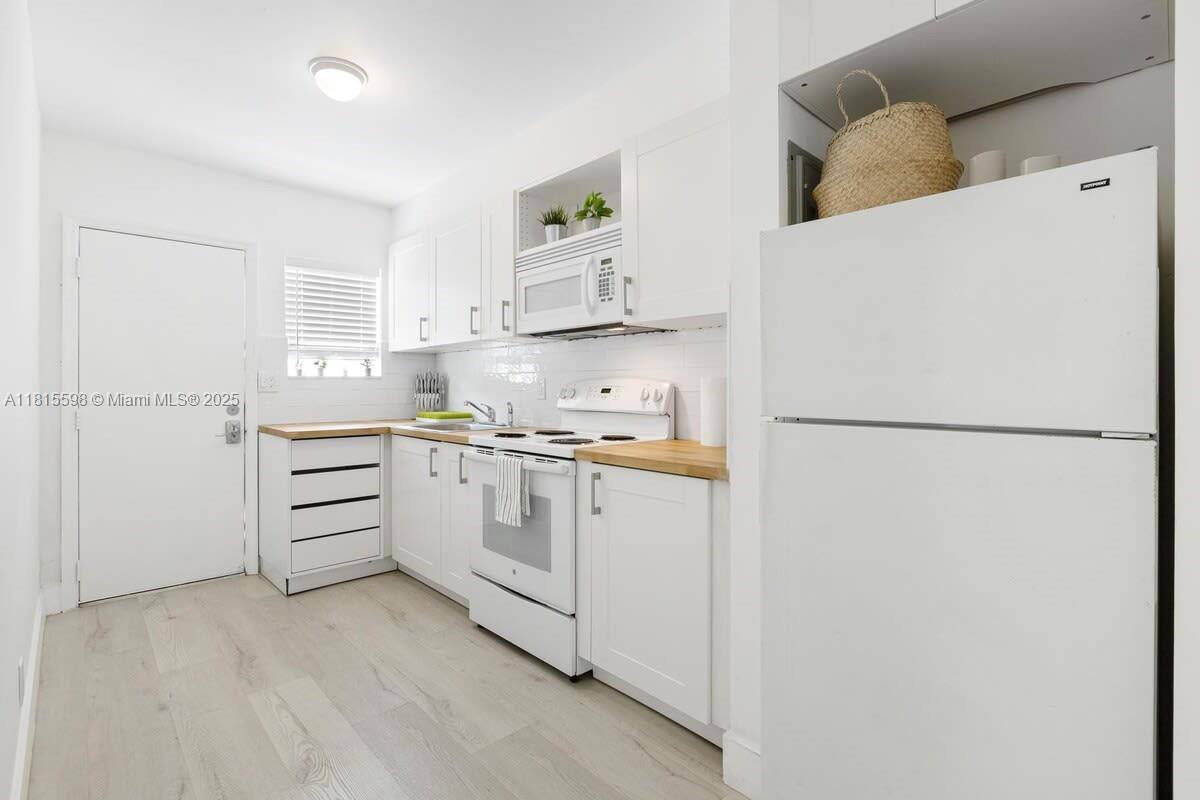 Apartment for rent at 301 NE 17th Ave #301-4, Fort Lauderdale, FL 33301